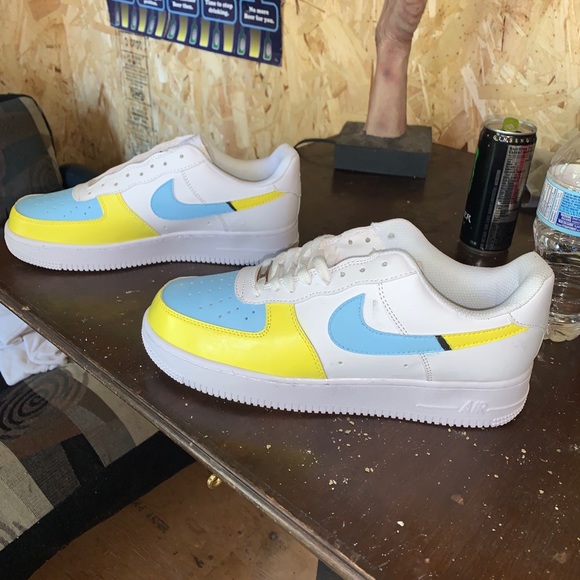Custom Airforce 1 - Picture 3 of 3